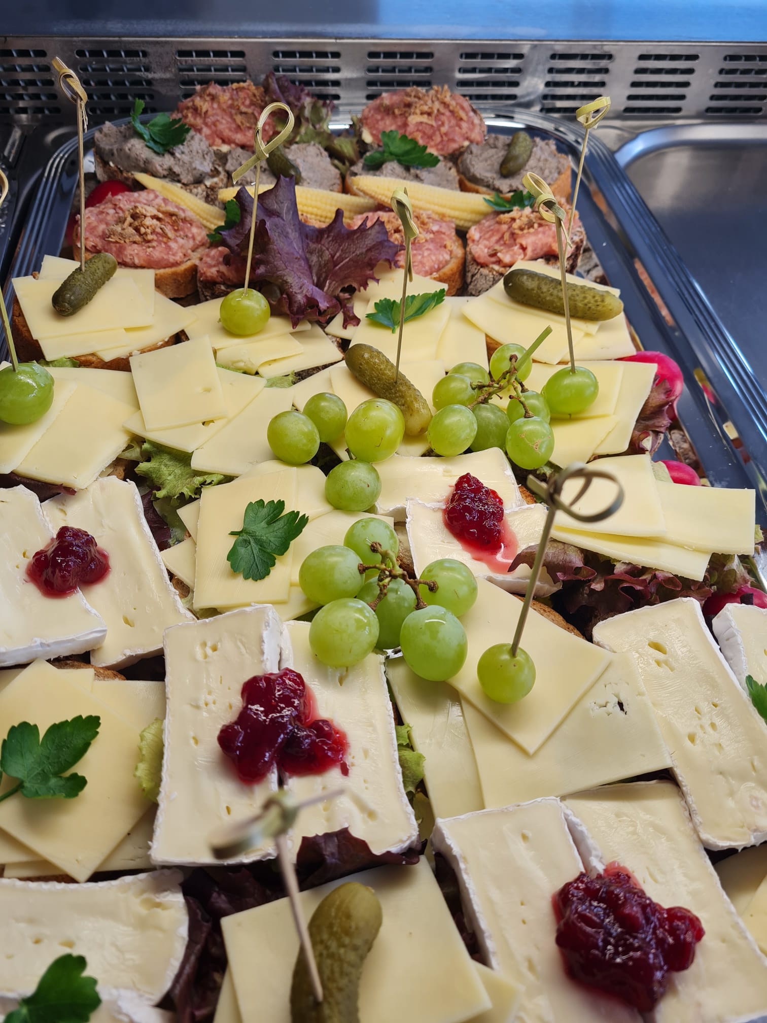 /bilder/Galerie/Mohltied-Catering-Platte-5.jpeg